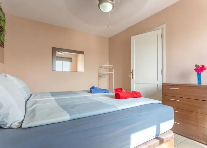 Penthouse Con Jacuzzi Apartamento Costa Teguise